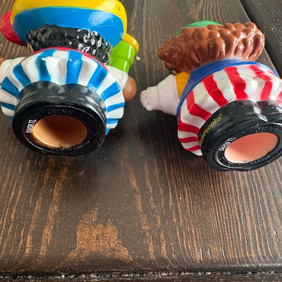 3 Fisher Price Little People 2 Pirate Figures 1 captain - Picture 4 of 4